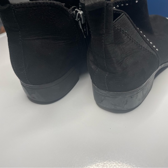 Suede Black Healed Zipper Booties Silver Studs Girls Size 2 PRELOVED - Picture 8 of 9